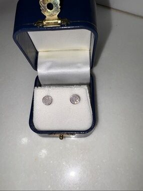 Diamond pave white gold Earrings -